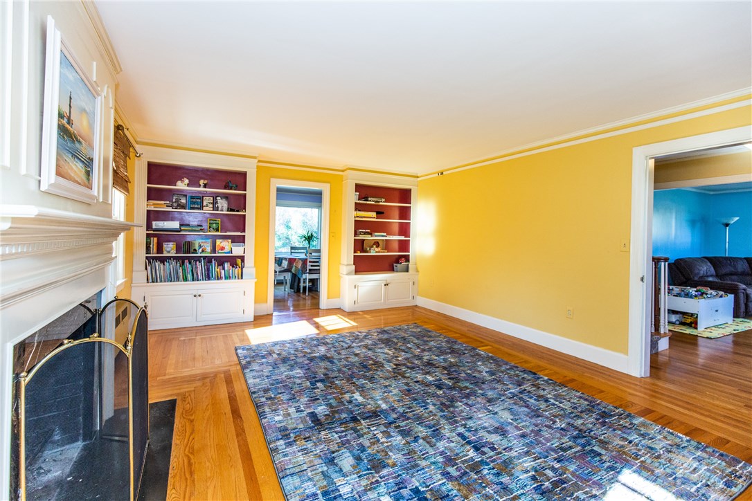 264 West Greenville Road Scituate, RI 02857 - Photo 9 of 36