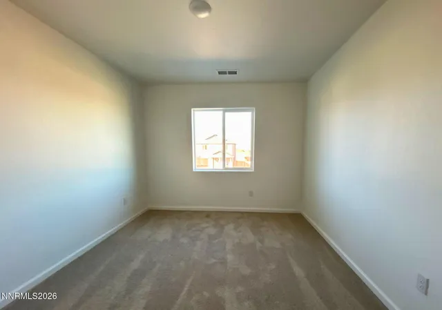 $2,550 | 3457 Payton Way, Fernley, NV 89408