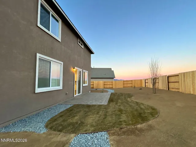 $2,550 | 3457 Payton Way, Fernley, NV 89408