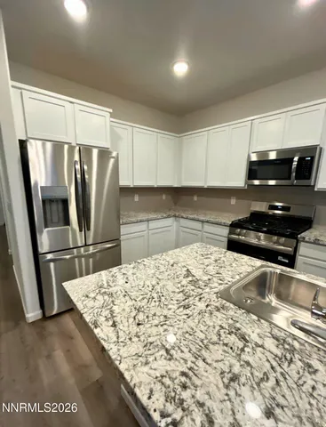 $2,550 | 3457 Payton Way, Fernley, NV 89408