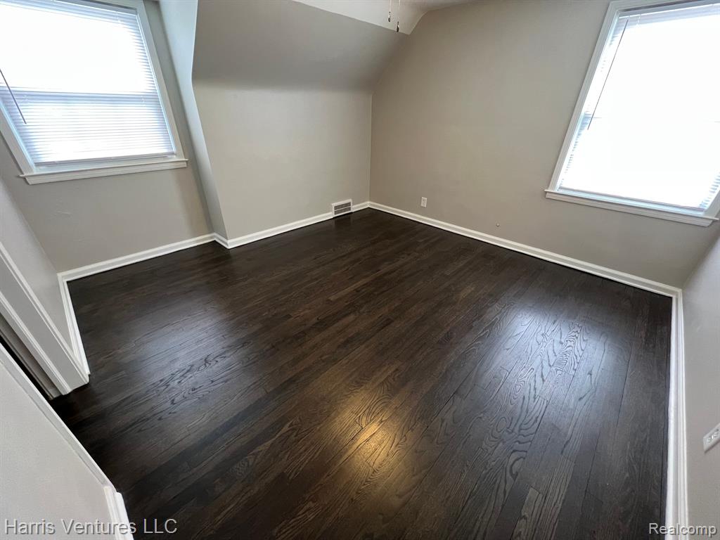 21730-34 Moross Road Grosse Pointe, MI 48236 - Photo 12 of 15