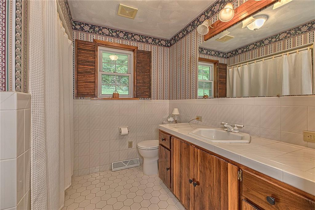 5553 Greensburg Road Apollo, PA 15613 - Photo 13 of 31 Gallery Image 13