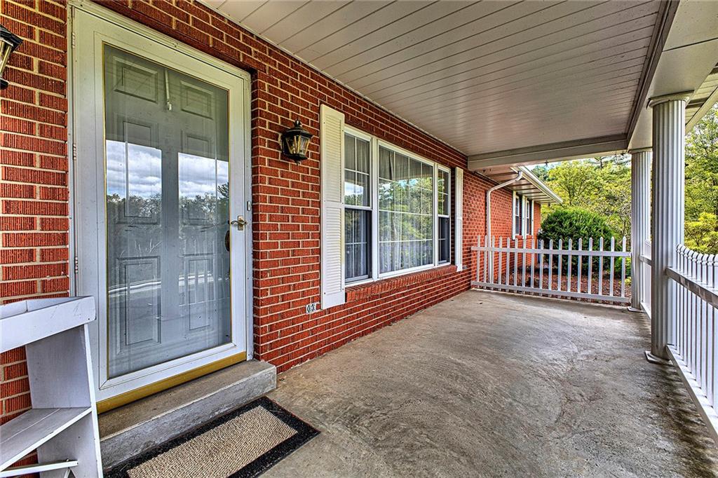 5553 Greensburg Road Apollo, PA 15613 - Photo 2 of 31 Gallery Image 2