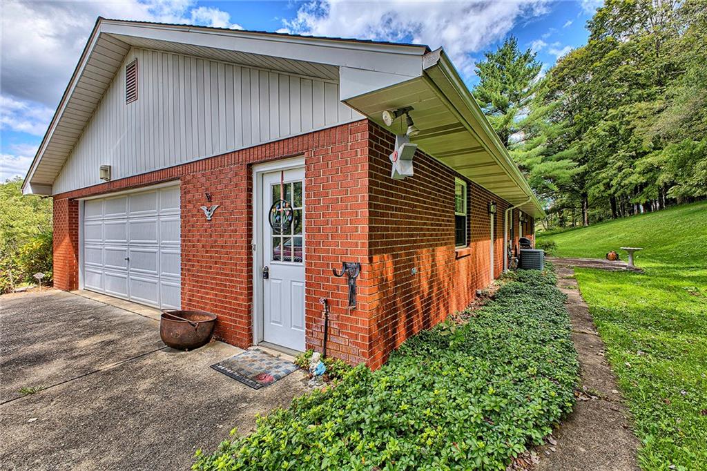 5553 Greensburg Road Apollo, PA 15613 - Photo 23 of 31 Gallery Image 23