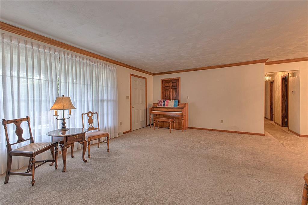 5553 Greensburg Road Apollo, PA 15613 - Photo 4 of 31 Gallery Image 4