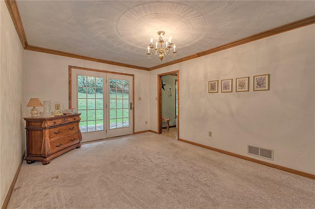 5553 Greensburg Road Apollo, PA 15613 - Photo 6 of 31 Gallery Image 6