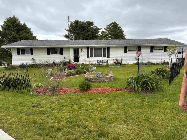 $250,000 | 404 North Virtue Street, Shullsburg, WI 53586