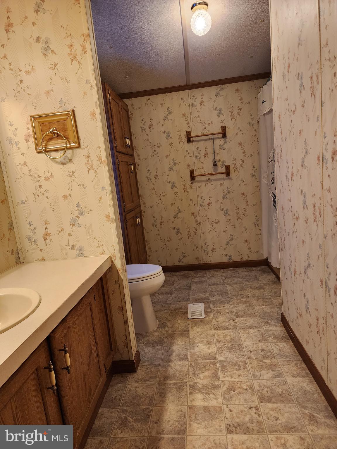 14 Spruce Drive Sicklerville, NJ 08081 - Photo 11 of 16