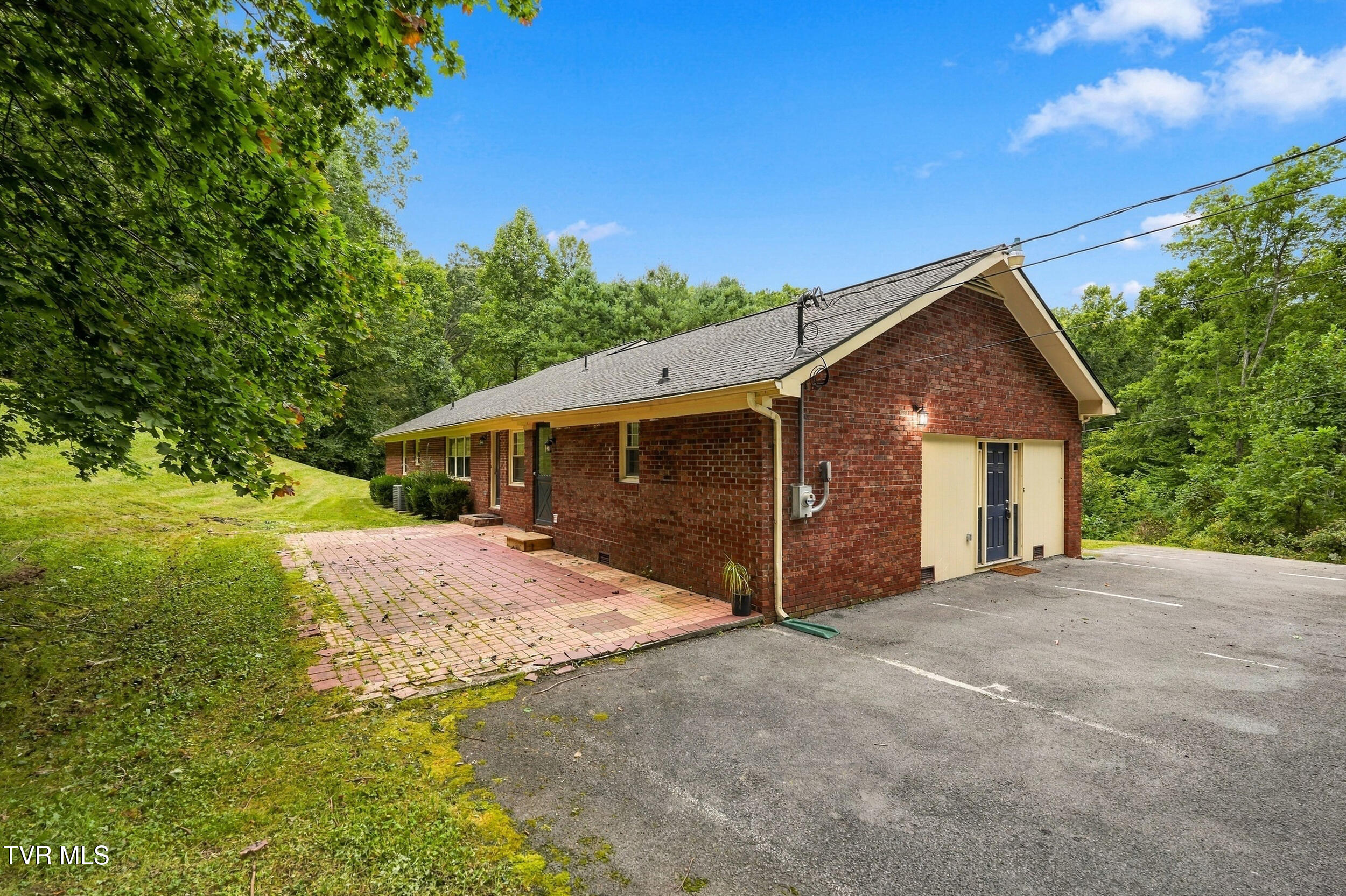 8412 Courtland Road Wise, VA 24293 - Photo 39 of 46 39_8412 courtland rd-11