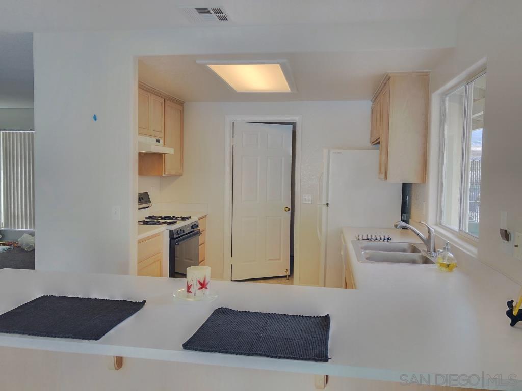 12652 Rodeo Drive Lakeside, CA 92040 - Photo 9 of 22