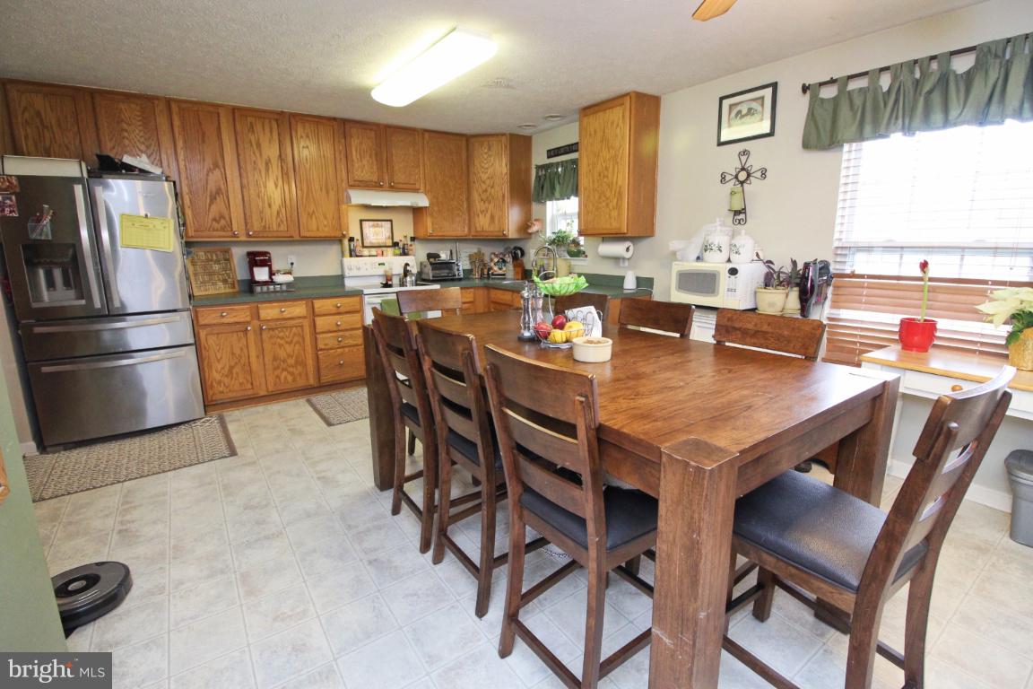 615 Walnut Grove Road Baltimore, MD 21221 - Photo 14 of 47