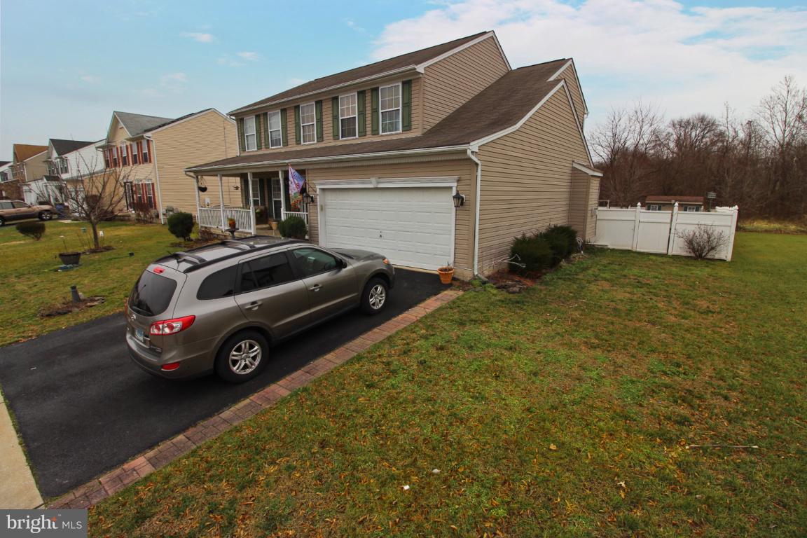 615 Walnut Grove Road Baltimore, MD 21221 - Photo 3 of 47