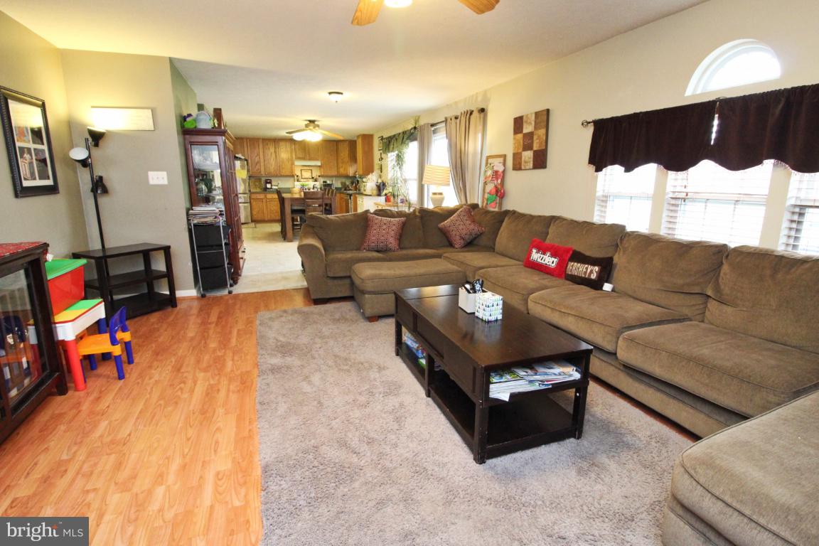 615 Walnut Grove Road Baltimore, MD 21221 - Photo 21 of 47 Very open feel