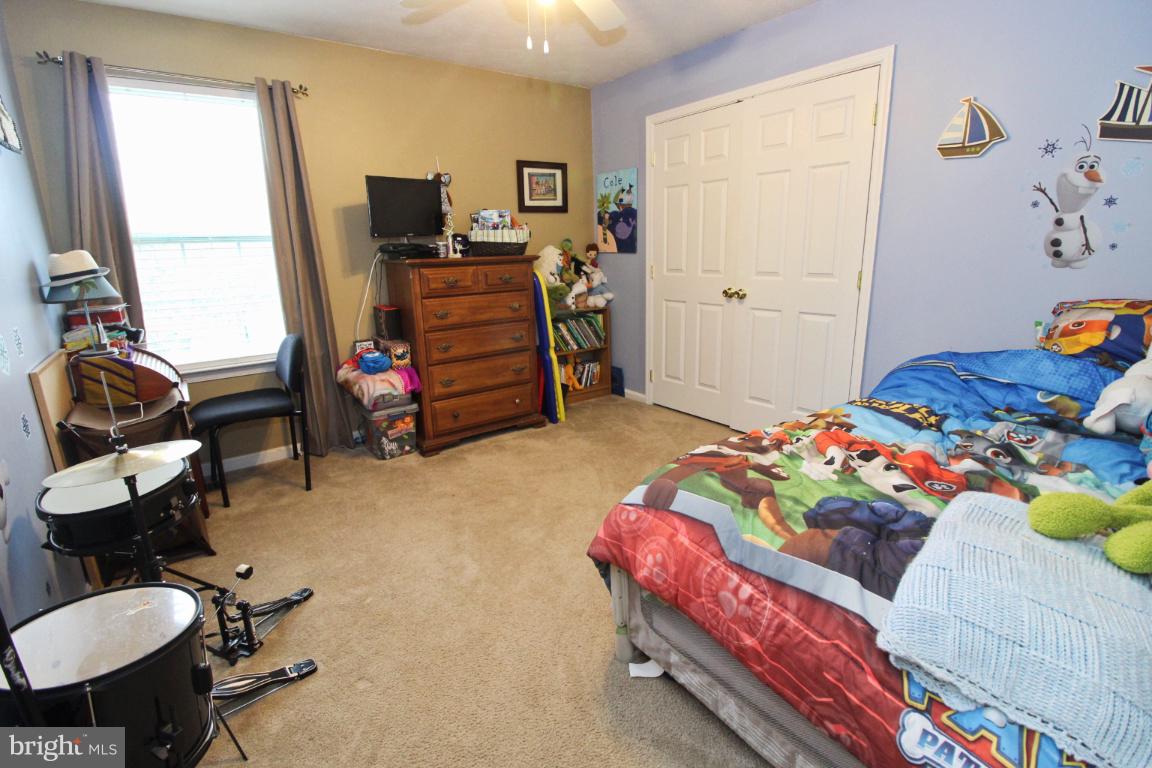 615 Walnut Grove Road Baltimore, MD 21221 - Photo 24 of 47 Bedroom 1