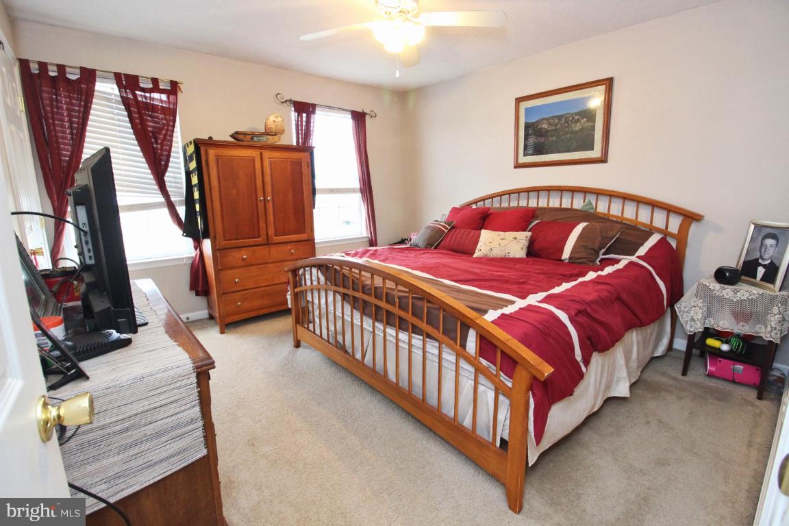 615 Walnut Grove Road Baltimore, MD 21221 - Photo 29 of 47 Bedroom 3