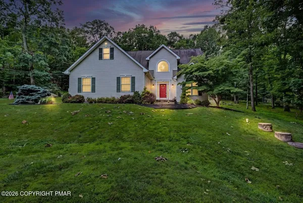 $449,900 | 7216 Moss Drive, Swiftwater, PA 18370