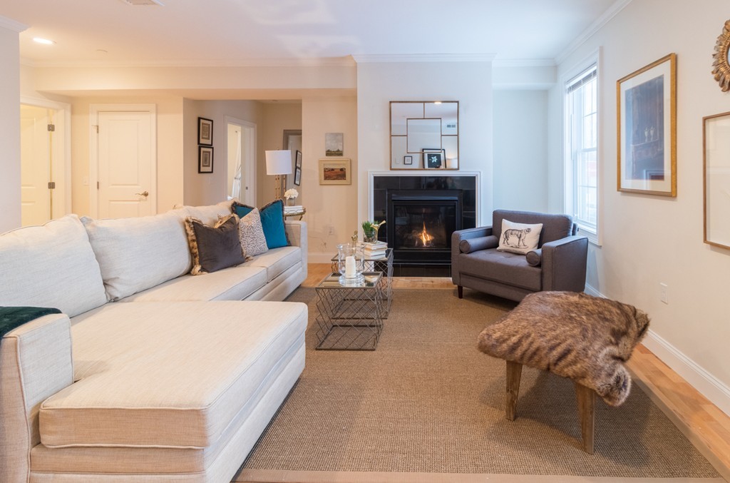 463 Rutherford Avenue, Unit 206 Boston, MA 02129 - Photo 3 of 28 Gallery Image 3