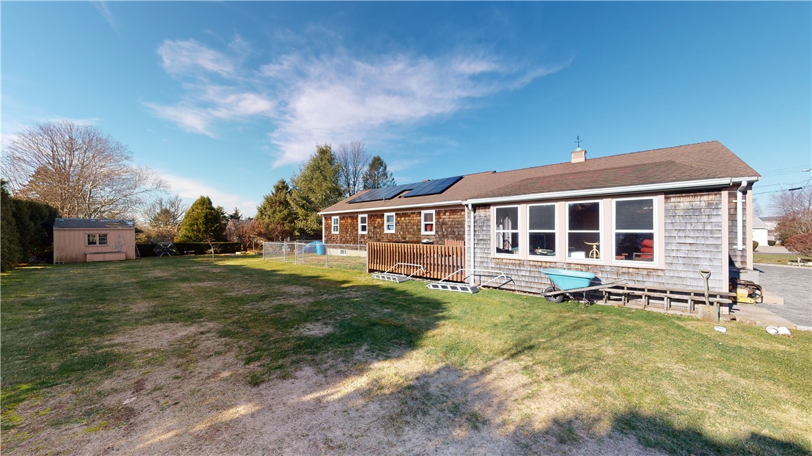 4 Ellen Road Middletown, RI 02842 - Photo 2 of 19
