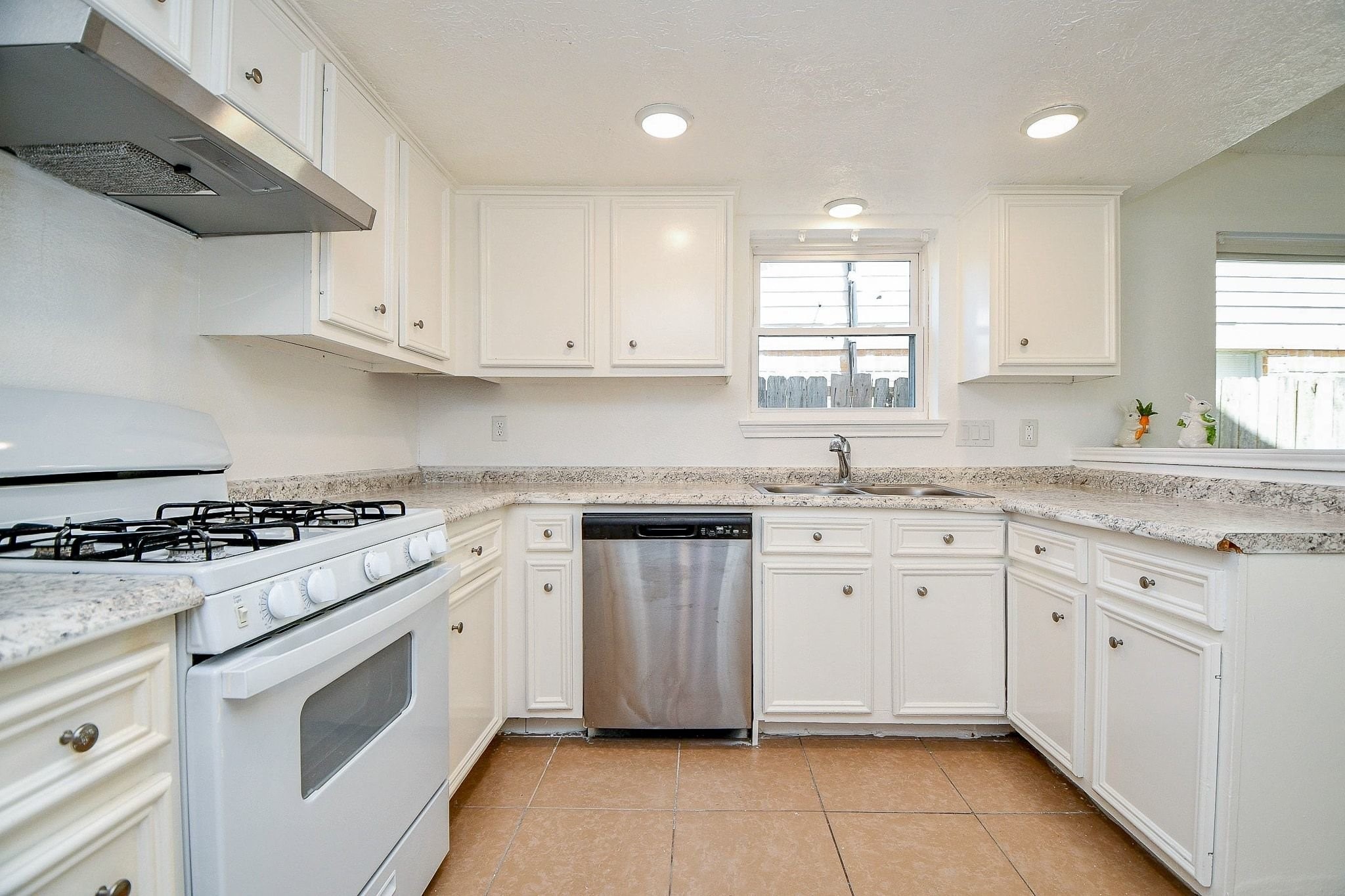 7203 Santa Rita Drive Houston, TX 77083 - Photo 14 of 32