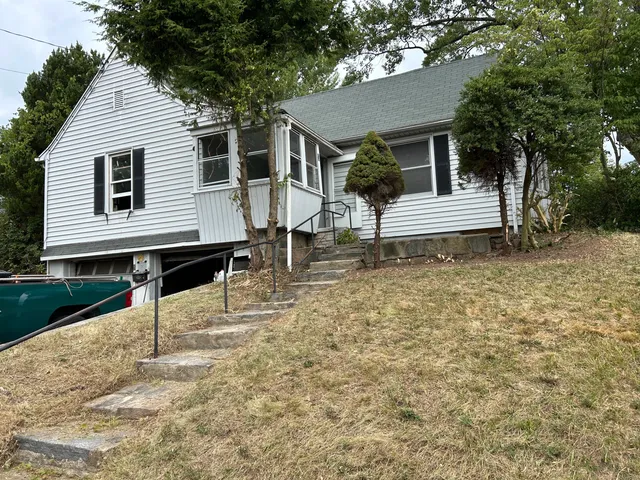 $240,000 | 5 Wolcott Hill Road, Wethersfield, CT 06109