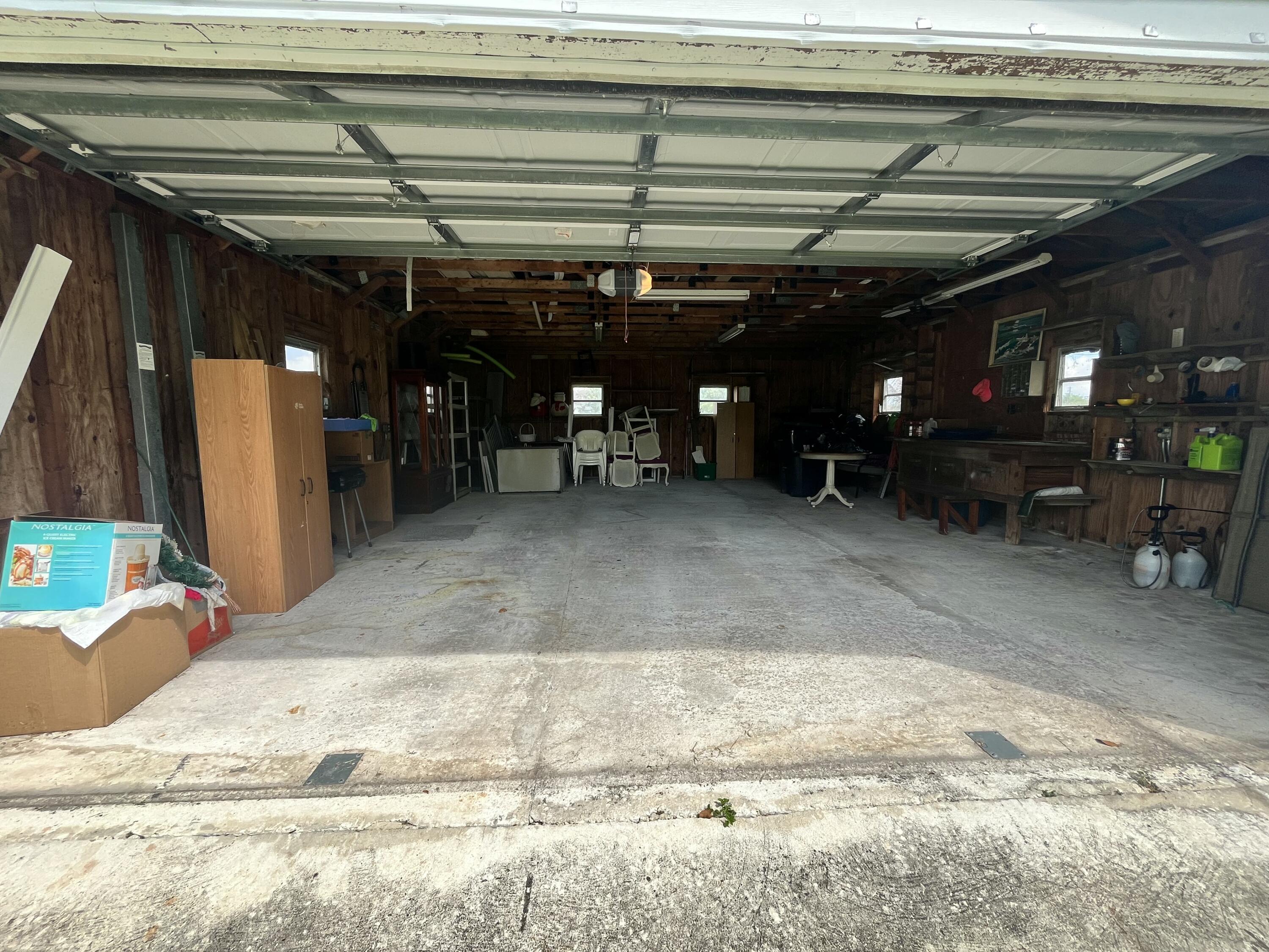 4064 Southwest 9th Way Okeechobee, FL 34974 - Photo 24 of 39 a view of a garage