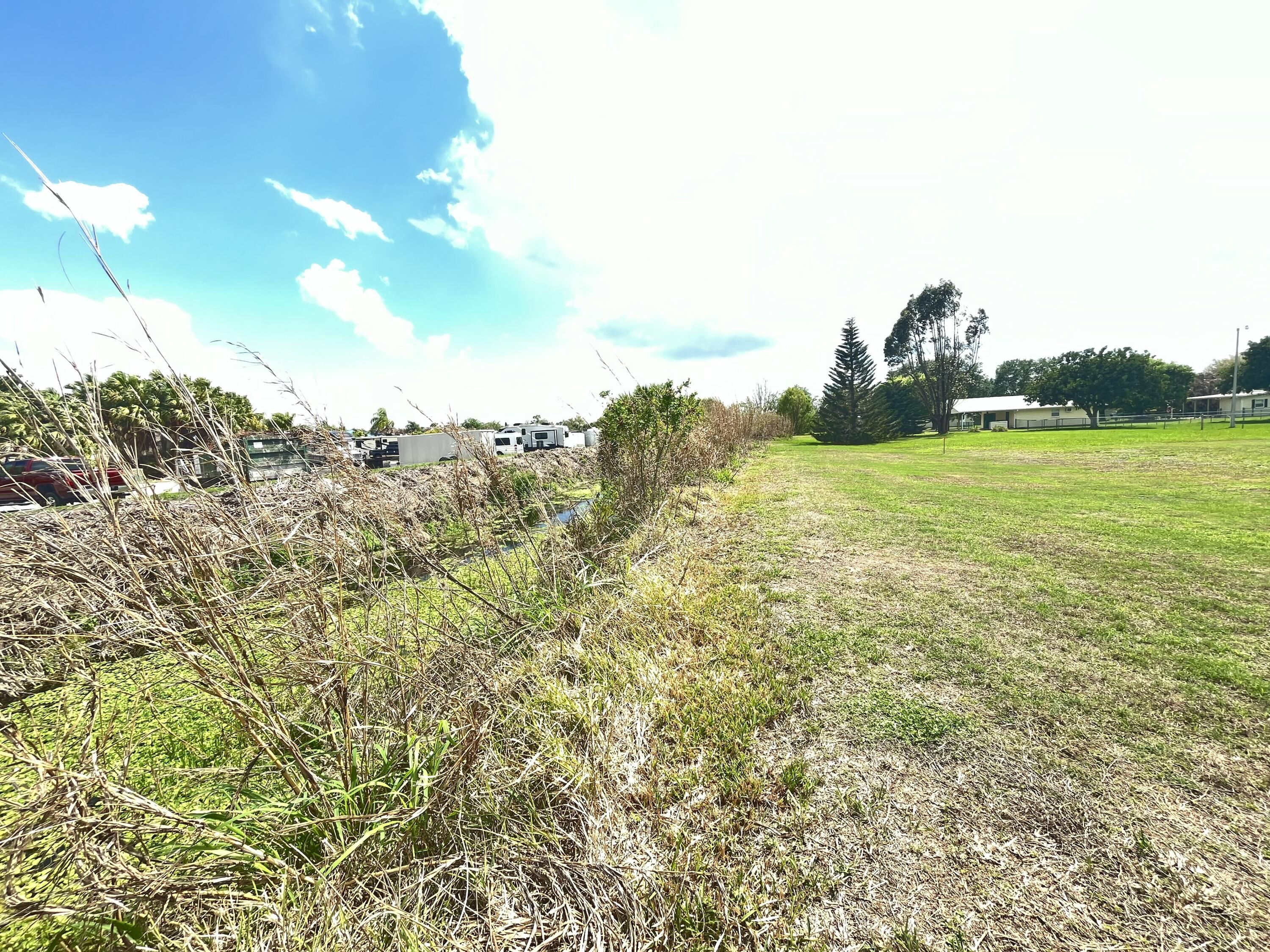 4064 Southwest 9th Way Okeechobee, FL 34974 - Photo 34 of 39 a view of a field