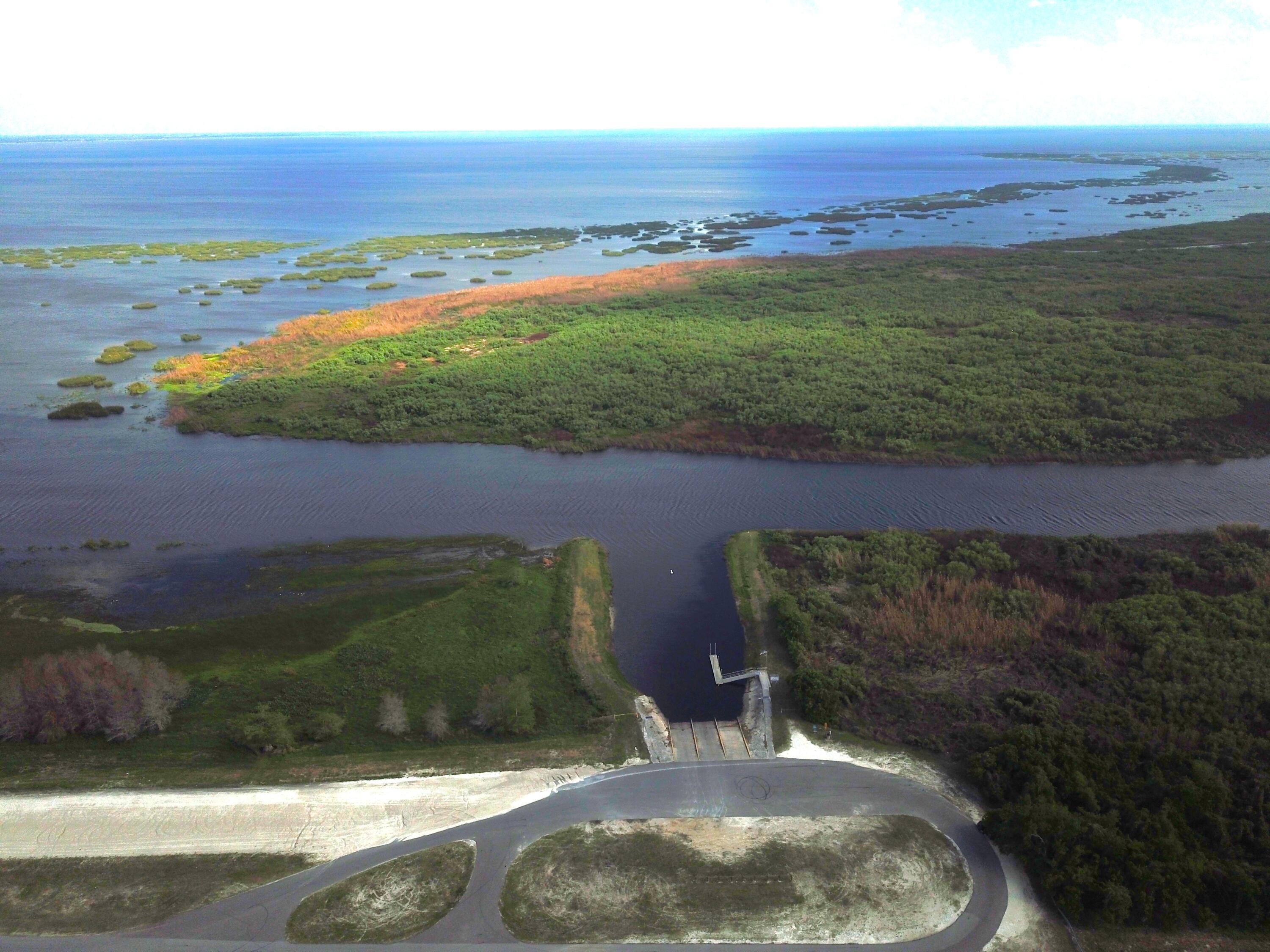 4064 Southwest 9th Way Okeechobee, FL 34974 - Photo 39 of 39 a view of outdoor space and city view