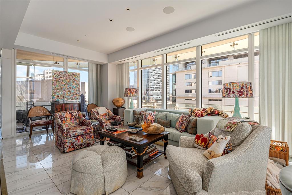 1918 Olive Street, Unit 502 Dallas, TX 75201 - Photo 12 of 31 Sky Room