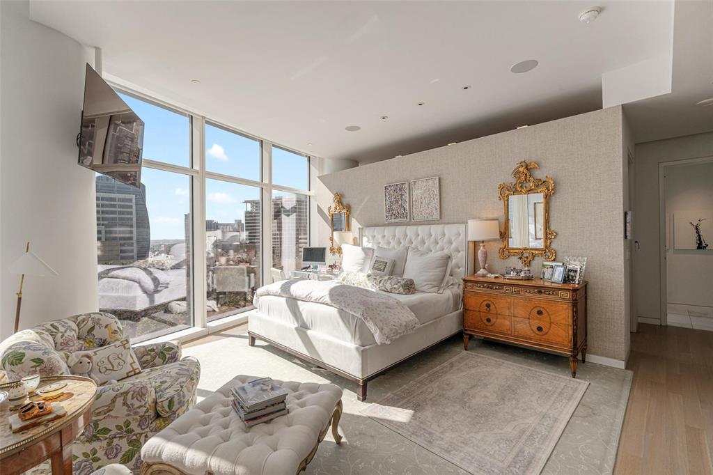 1918 Olive Street, Unit 502 Dallas, TX 75201 - Photo 14 of 31 Primary Bedroom