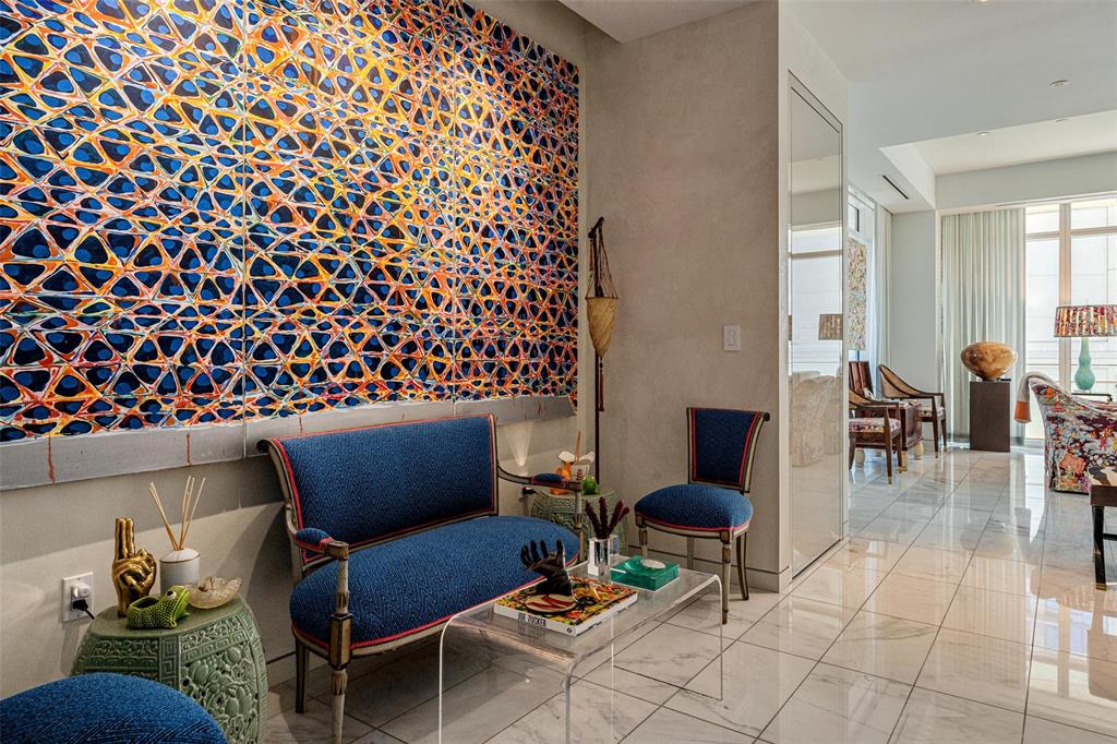 1918 Olive Street, Unit 502 Dallas, TX 75201 - Photo 29 of 31 Entry