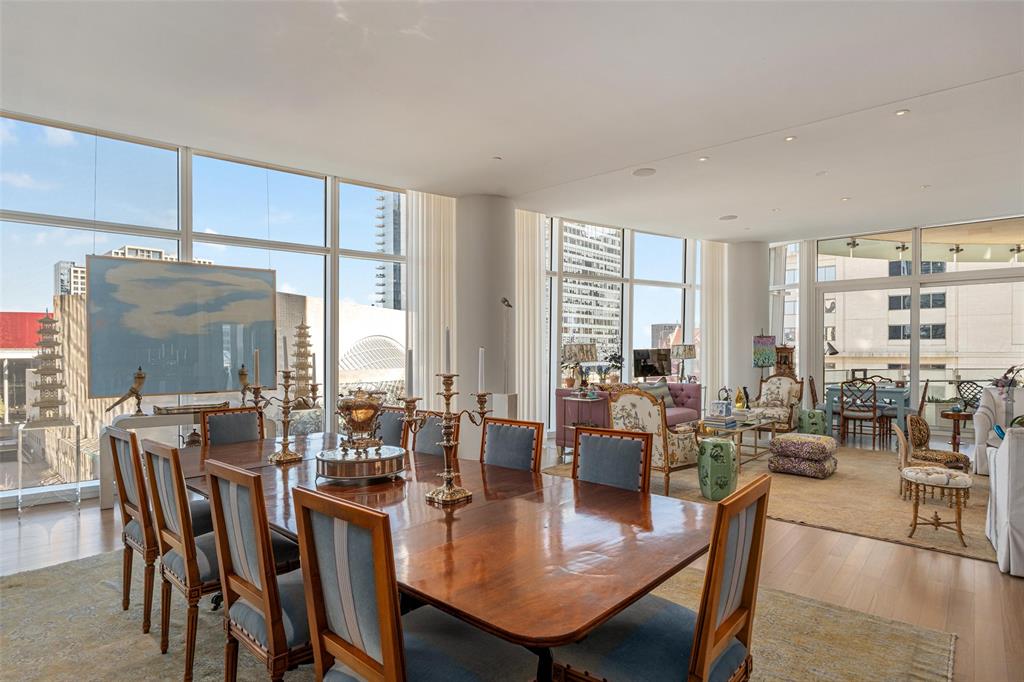 1918 Olive Street, Unit 502 Dallas, TX 75201 - Photo 10 of 31 Living Area