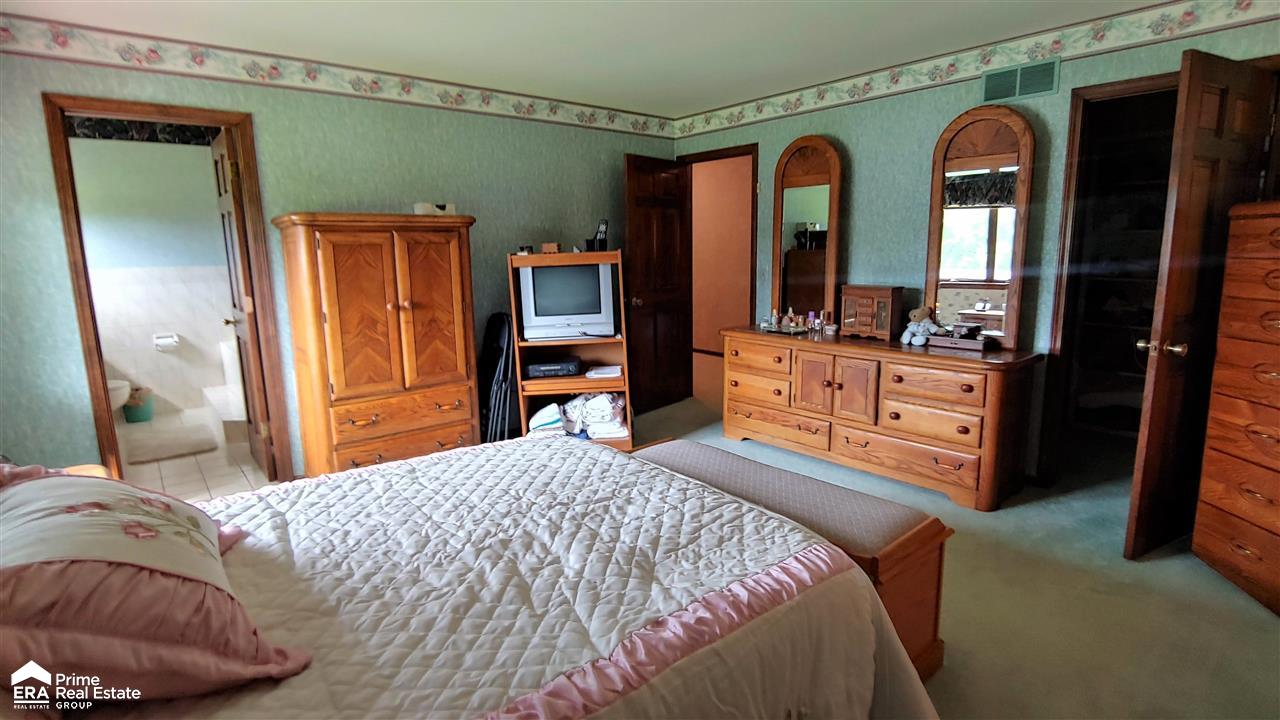 5011 North Gale Road Davison, MI 48423 - Photo 16 of 23 31390316-15.JPG