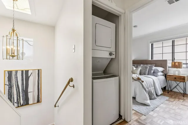 $998,000 | 1421 El Camino Real, Unit 6, Burlingame, CA 94010