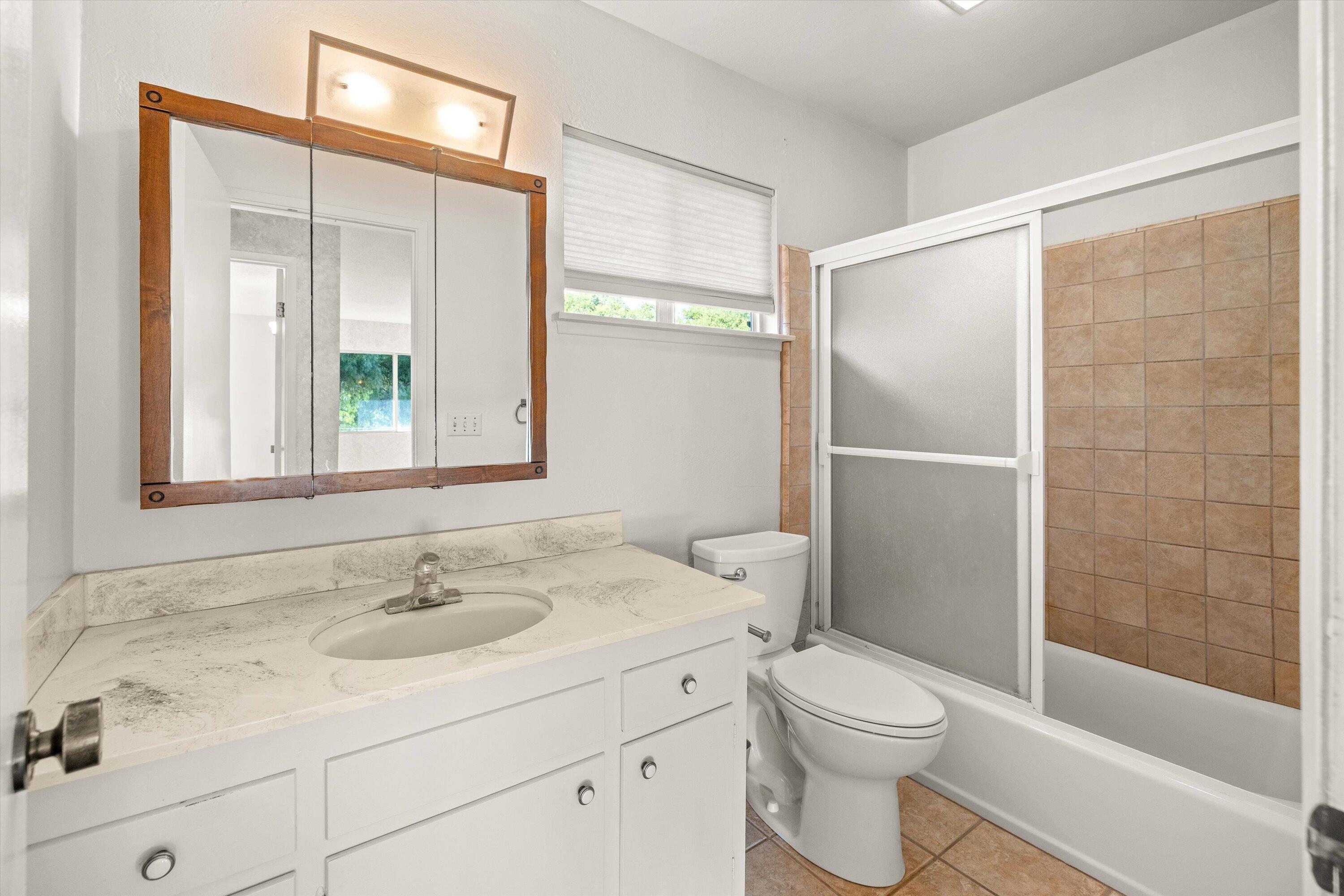 8352 Vereda Del Padre Goleta, CA 93117 - Photo 26 of 53 Bathroom 2