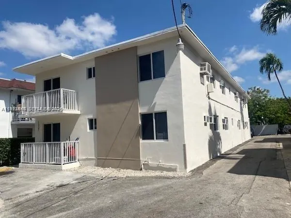 $2,100 | 1327 Southwest 3rd Street, Unit 3, Miami, FL 33135