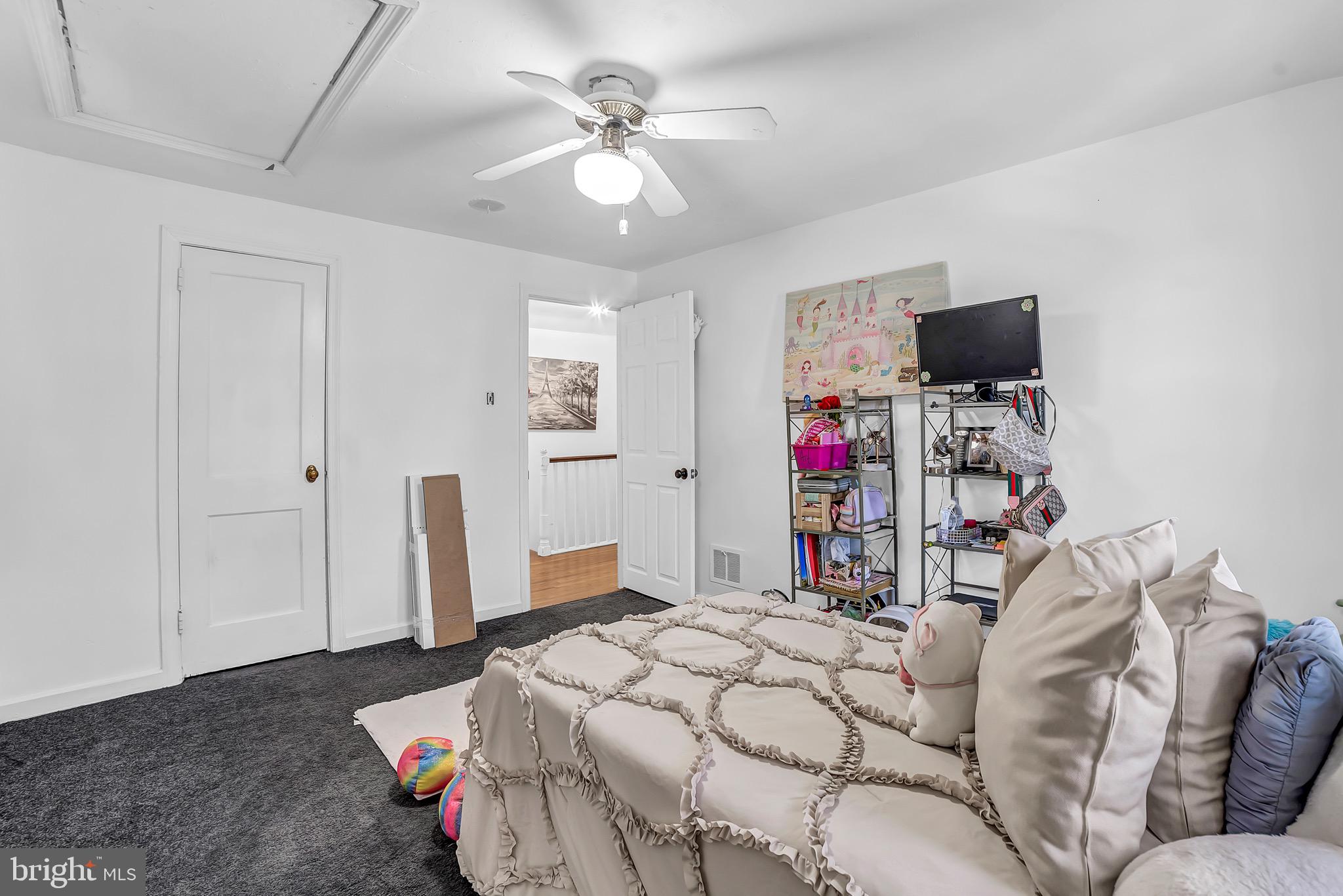 217 East Avon Road Brookhaven, PA 19015 - Photo 15 of 21 Gallery Image 15
