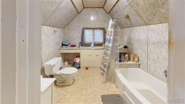 $175,000 | 615 Taylor Street, Greenville, IL 62246