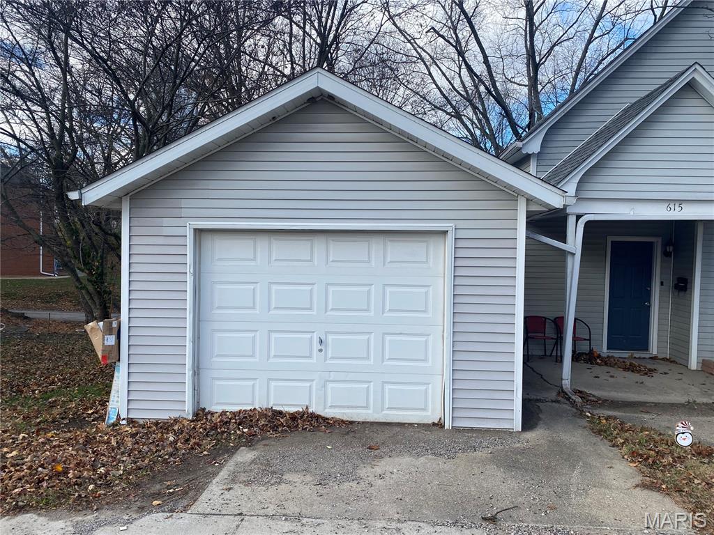 615 Taylor Street Greenville, IL 62246 - Photo 3 of 37