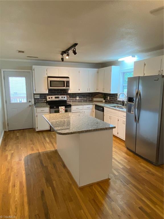 4350 Warner Road Pfafftown, NC 27040 - Photo 3 of 28 Gallery Image 3