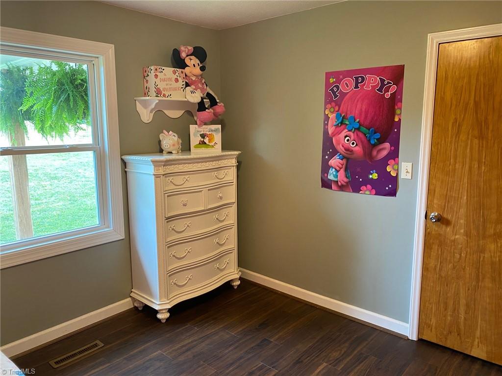 4350 Warner Road Pfafftown, NC 27040 - Photo 9 of 28 Gallery Image 9