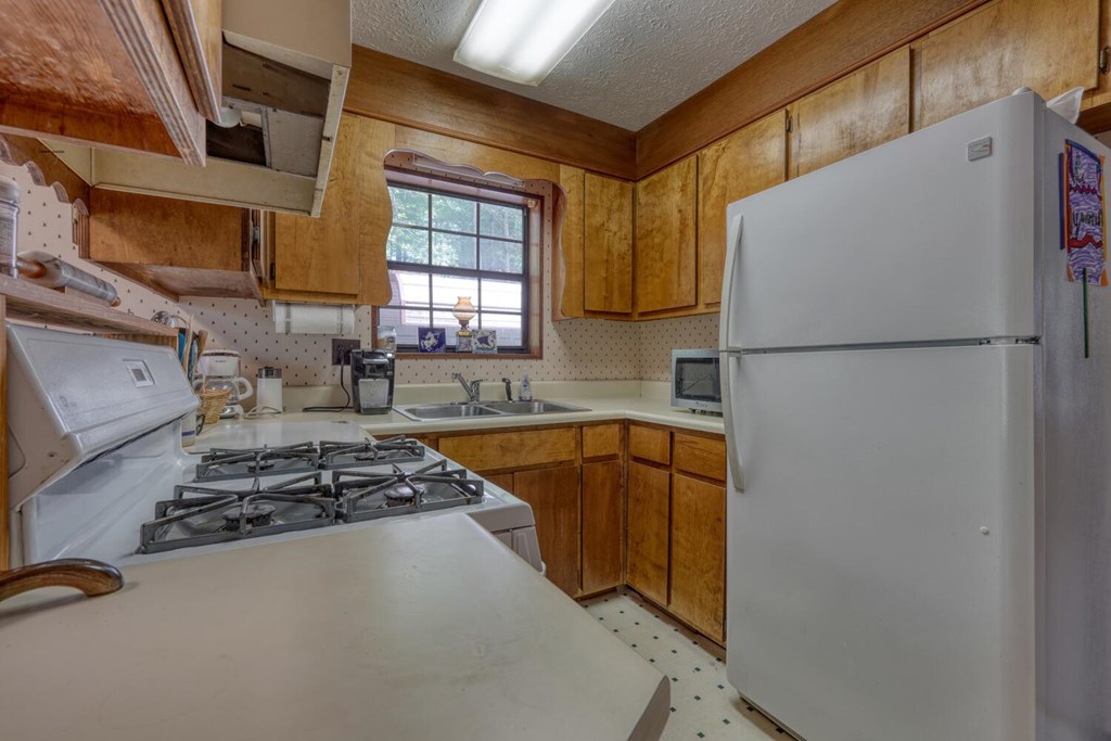 476 Ray Lewis Road Young Harris, GA 30582 - Photo 17 of 51 Gallery Image 17