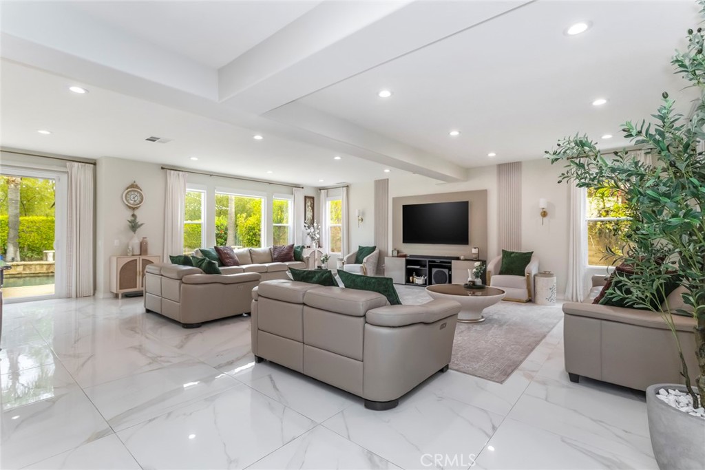 26010 Tennyson Lane Stevenson Ranch, CA 91381 - Photo 14 of 69