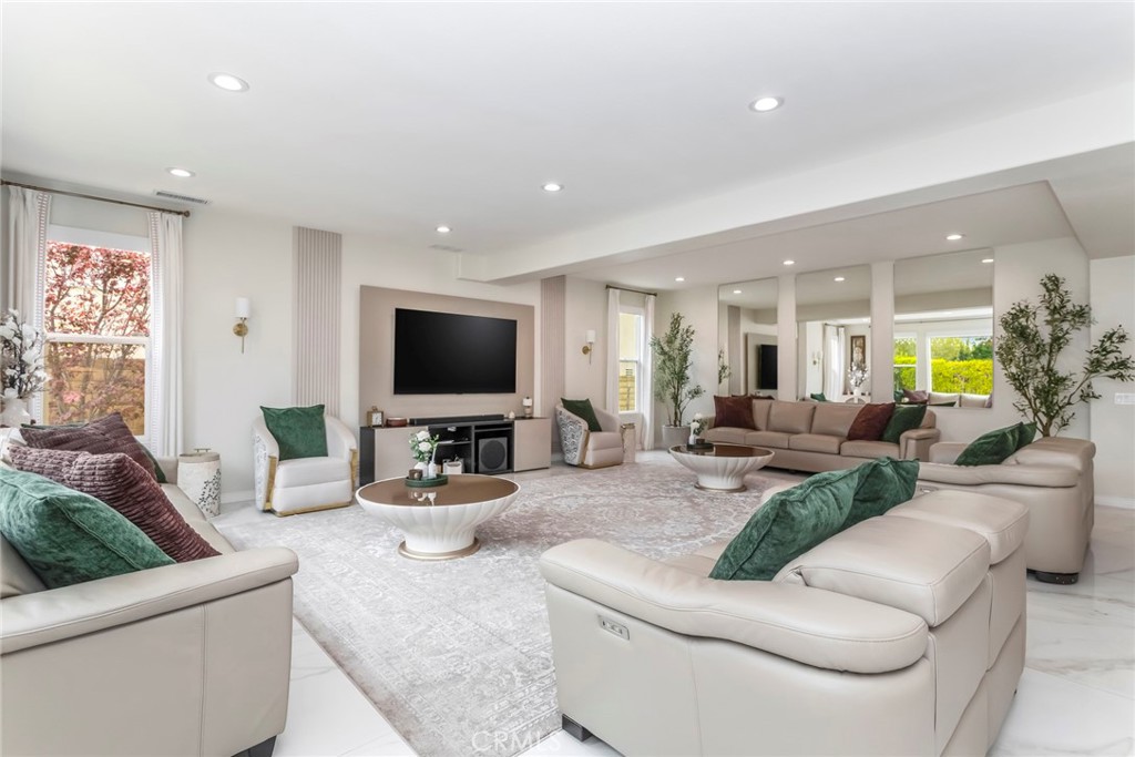 26010 Tennyson Lane Stevenson Ranch, CA 91381 - Photo 16 of 69