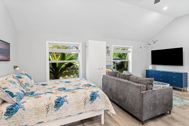 $5,500 | 72 South Ocean Boulevard, Unit 1, Delray Beach, FL 33483