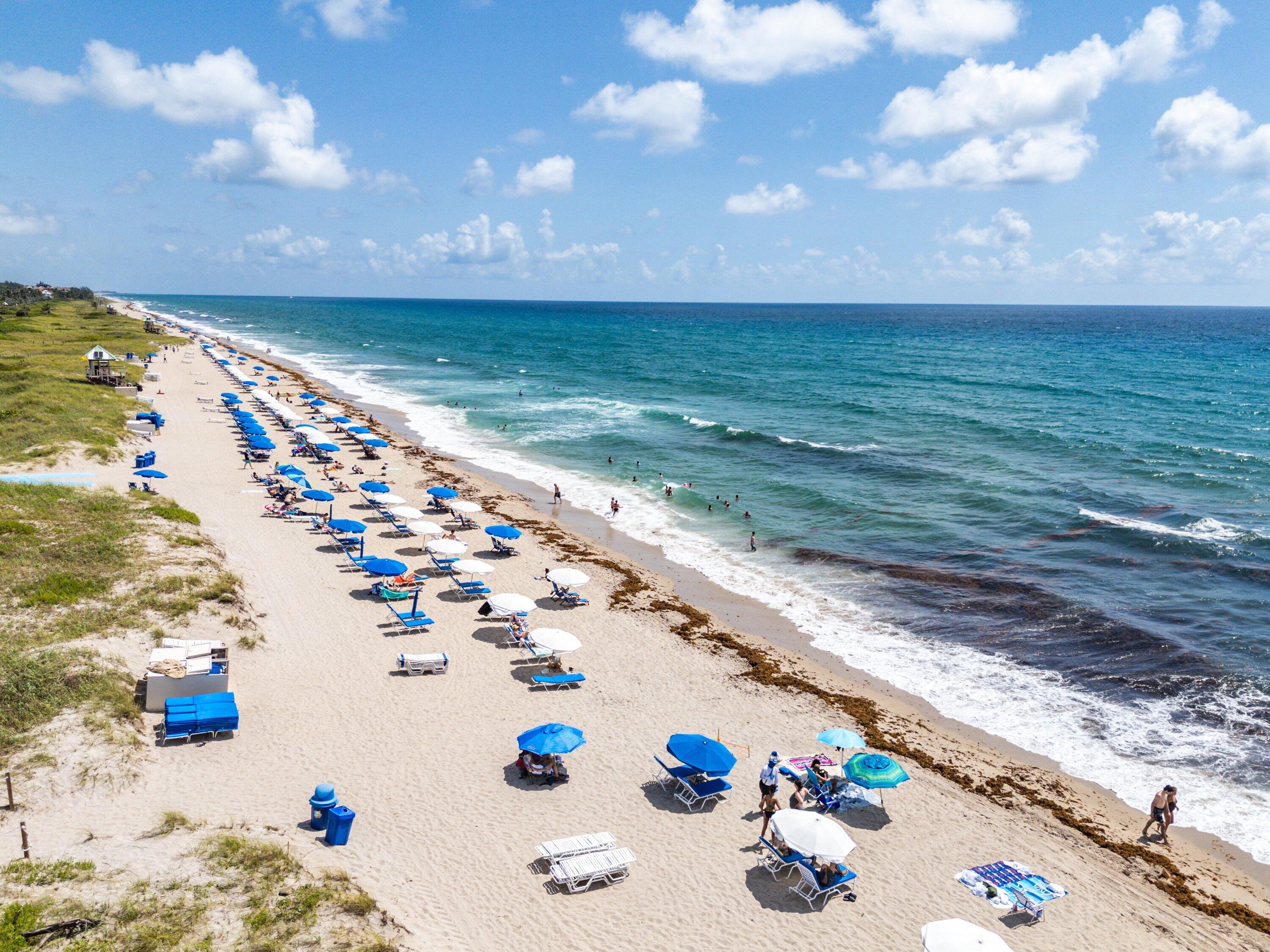 72 South Ocean Boulevard, Unit 1 Delray Beach, FL 33483 - Photo 33 of 35 a view of sky from the background