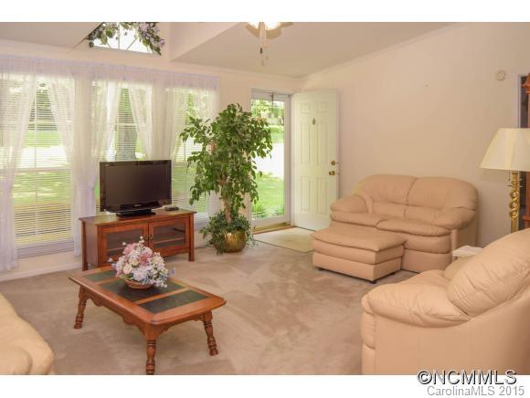 384 Holbert Road Hendersonville, NC 28791 - Photo 3 of 24 Gallery Image 3