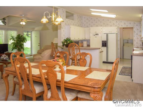 384 Holbert Road Hendersonville, NC 28791 - Photo 5 of 24 Gallery Image 5