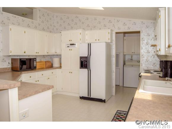 384 Holbert Road Hendersonville, NC 28791 - Photo 7 of 24 Gallery Image 7