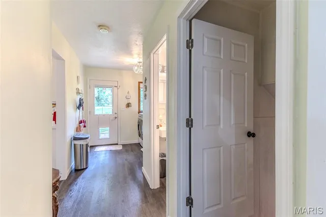 $286,900 | 20193 Southwest Oakwood Drive, Lebanon, MO 65536