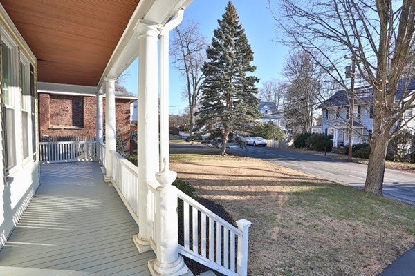 41 Spring Street Wakefield, MA 01880 - Photo 2 of 27